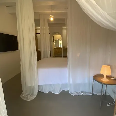 Guest house Hebe La *